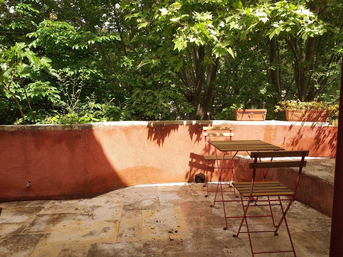 Maison Au Coeur De Fontaine De Vaucluse, Nichee Sur Le Rocher Et Surplombant La Sorgue Exteriér fotografie